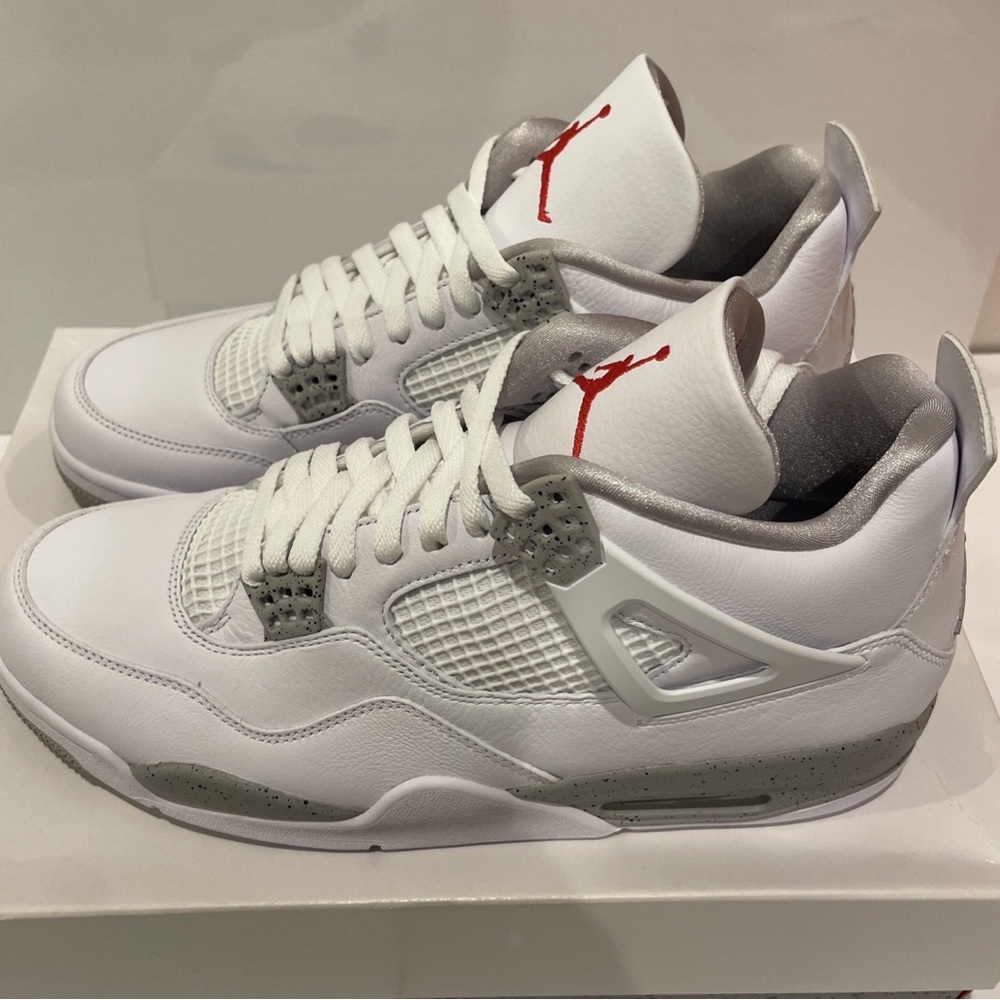 Jordan 4 Retro White Oreo (2021) *LIGHTLY WORN* - Picture 7 of 7